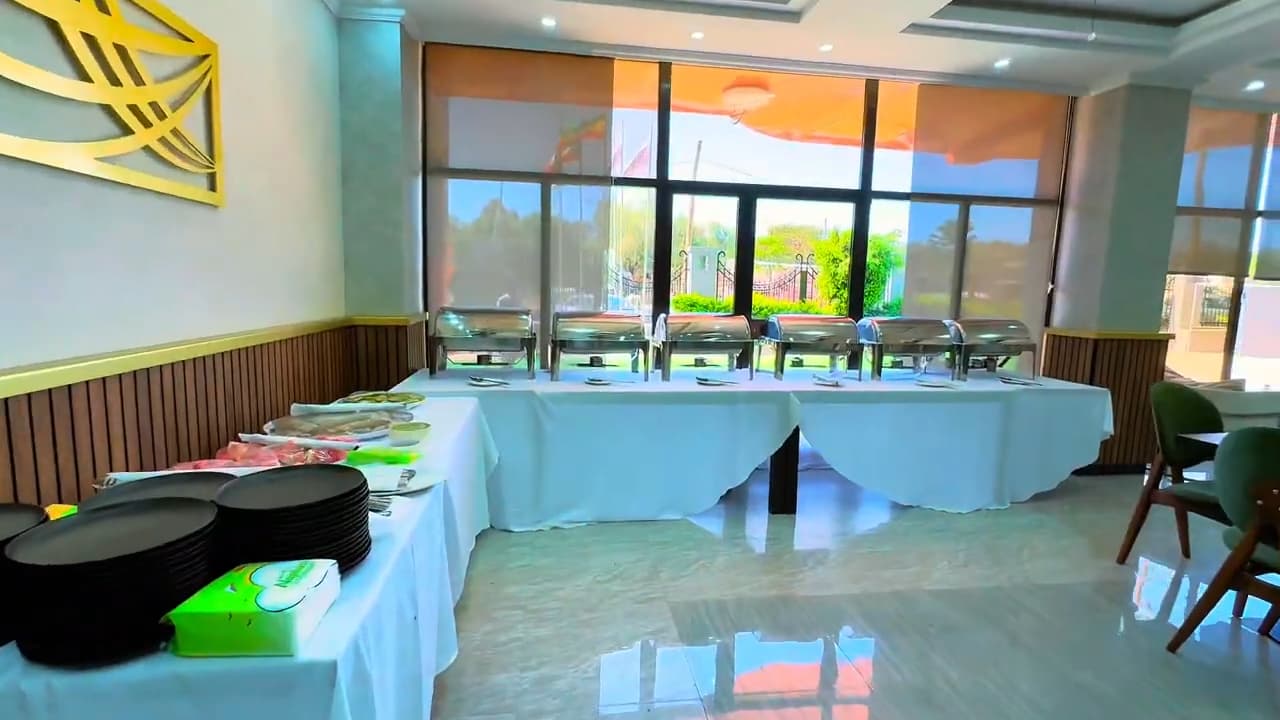 Hagarlawe Hotel Restaurant